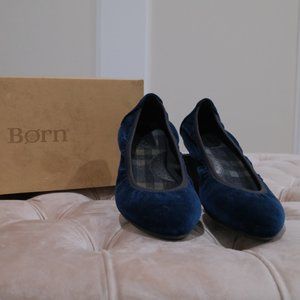 Born Rozalee Navy Velvet Flats Size 7